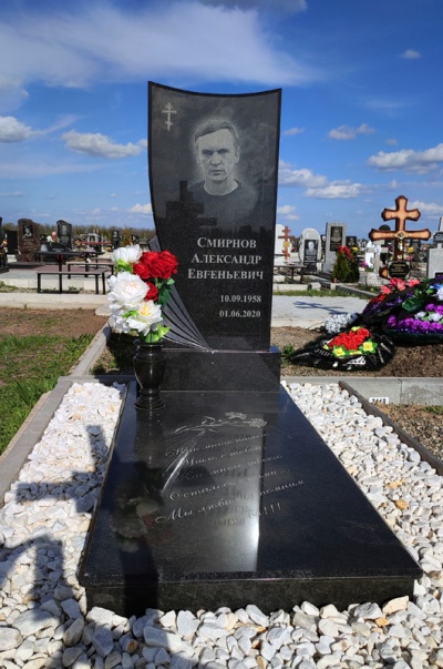 Гранитный памятник «Веер»