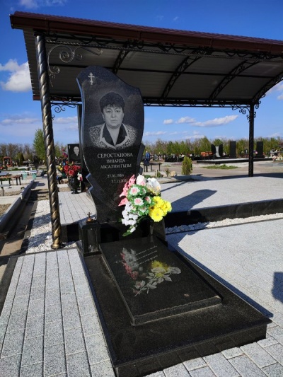 Гранитный памятник «Светлый образ»
